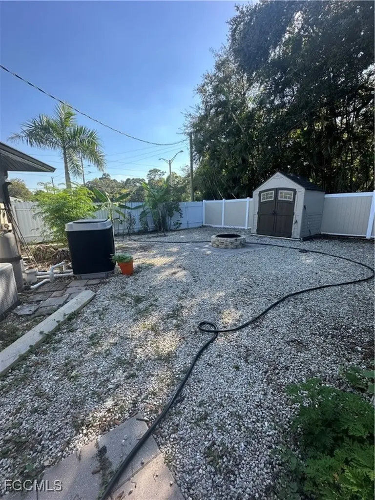 2330 SE 8th Terrace Cape Coral FL 33990