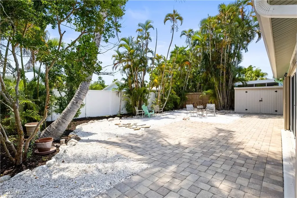 534 Piedmont Road Sanibel FL 33957