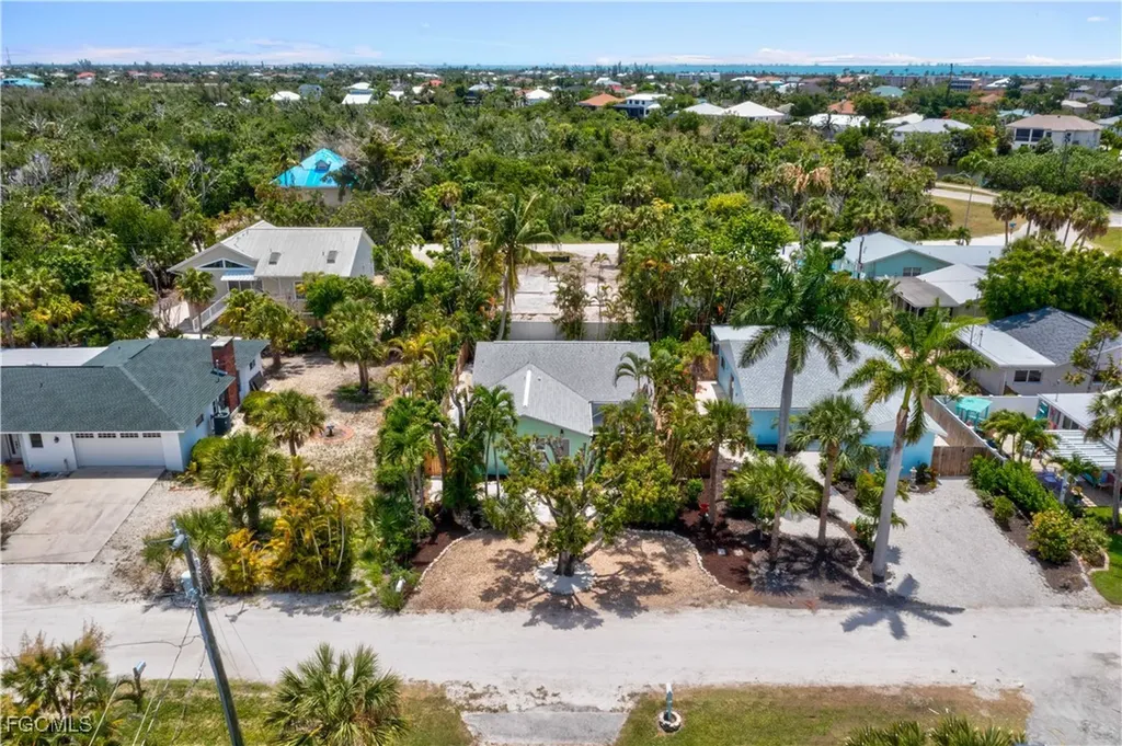 534 Piedmont Road Sanibel FL 33957