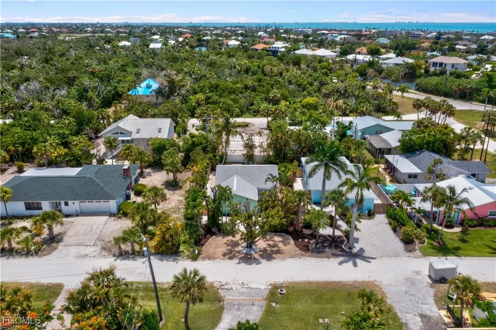 534 Piedmont Road Sanibel FL 33957