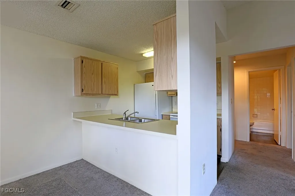 5274 Cedarbend Drive Fort Myers FL 33919