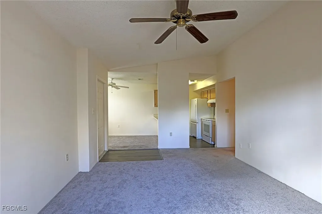 5274 Cedarbend Drive Fort Myers FL 33919