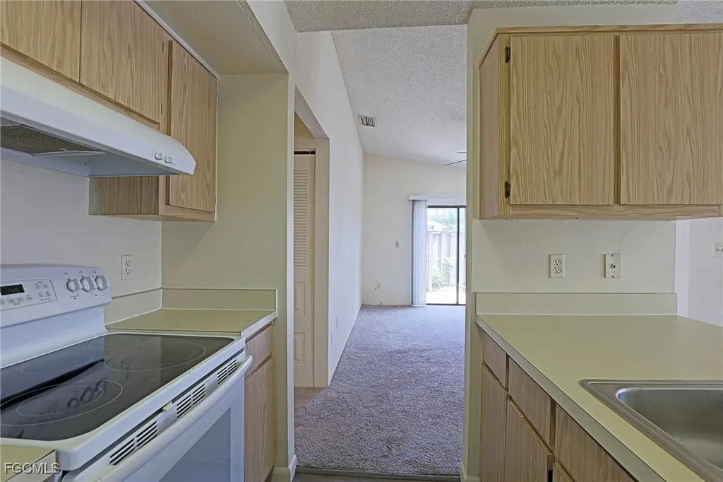 5274 Cedarbend Drive Fort Myers FL 33919