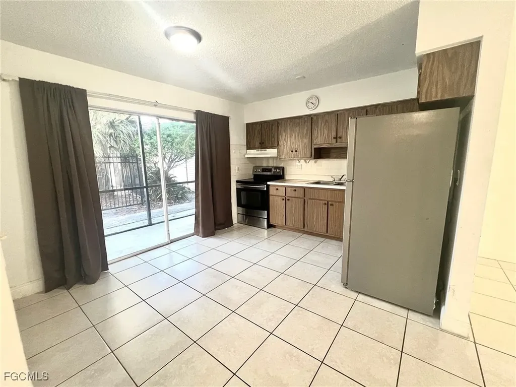 1560 Colonial Boulevard Fort Myers FL 33907