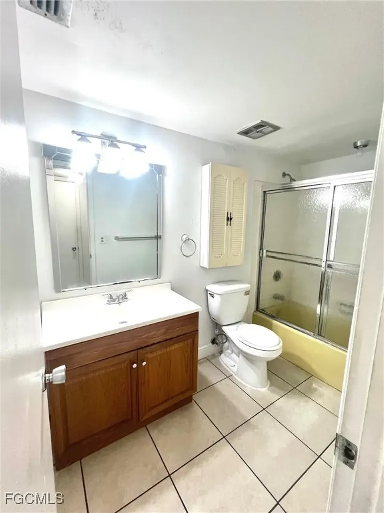 1560 Colonial Boulevard Fort Myers FL 33907
