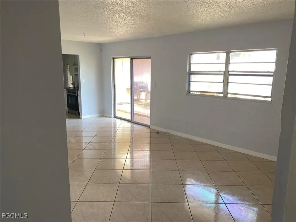 4923 Vincennes Court Cape Coral FL 33904