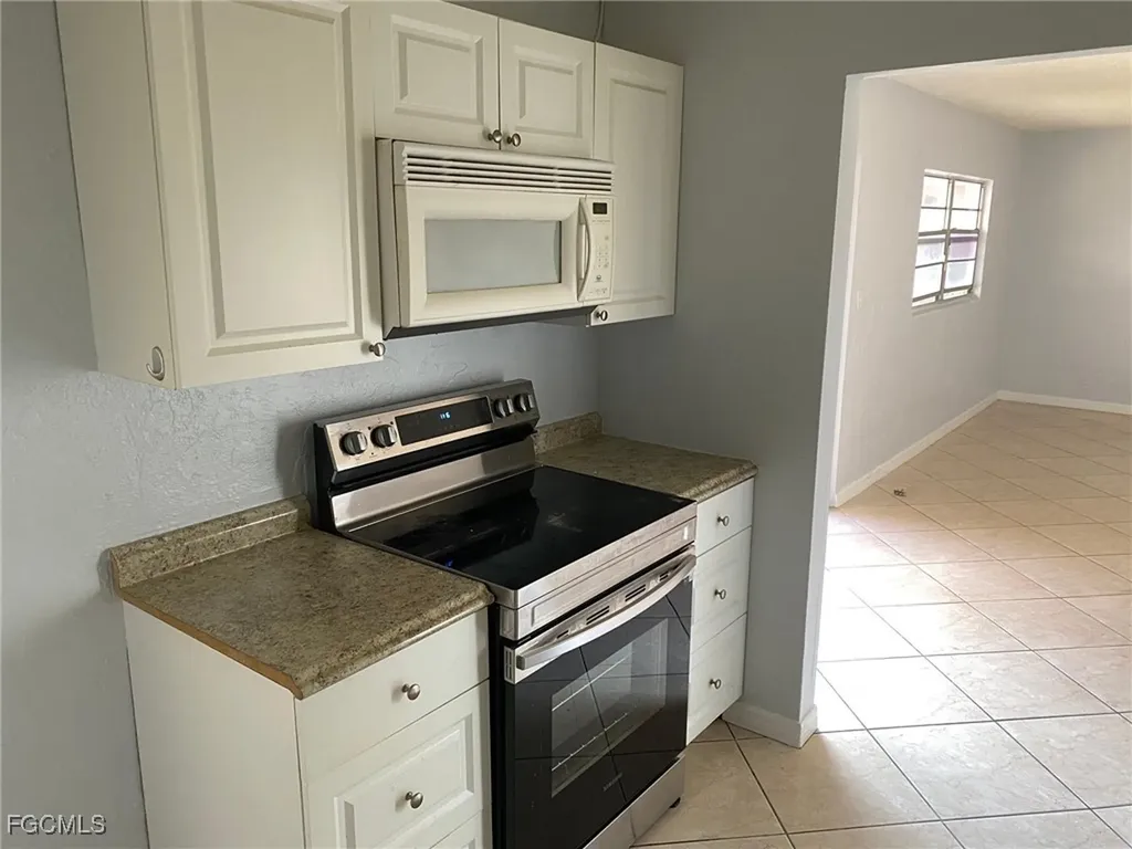 4923 Vincennes Court Cape Coral FL 33904