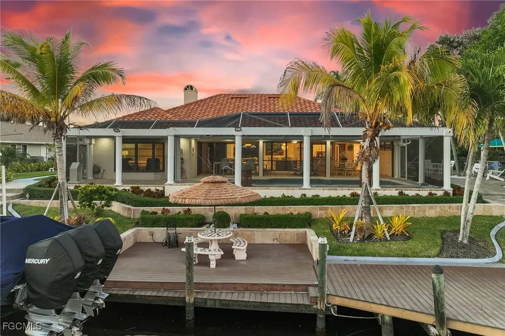 2318 SE 27th Street Cape Coral FL 33904