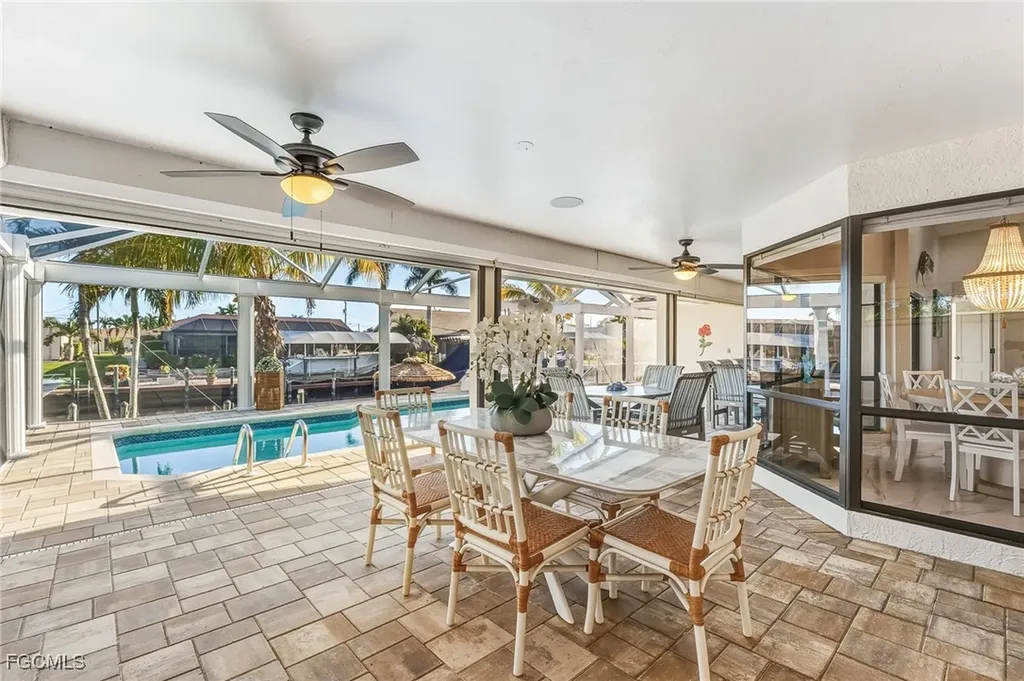 2318 SE 27th Street Cape Coral FL 33904