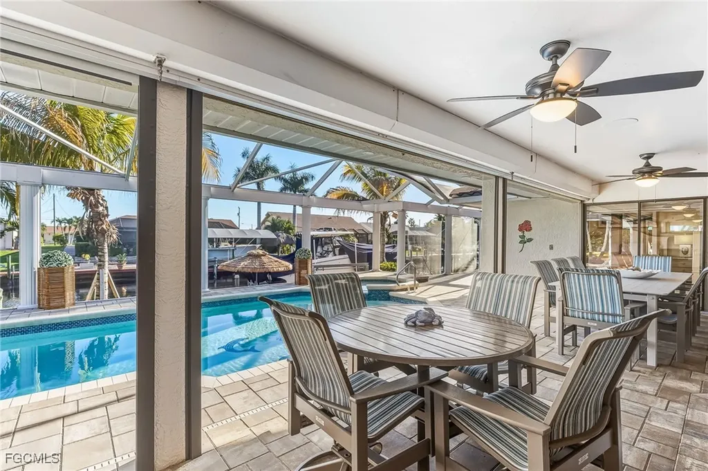 2318 SE 27th Street Cape Coral FL 33904