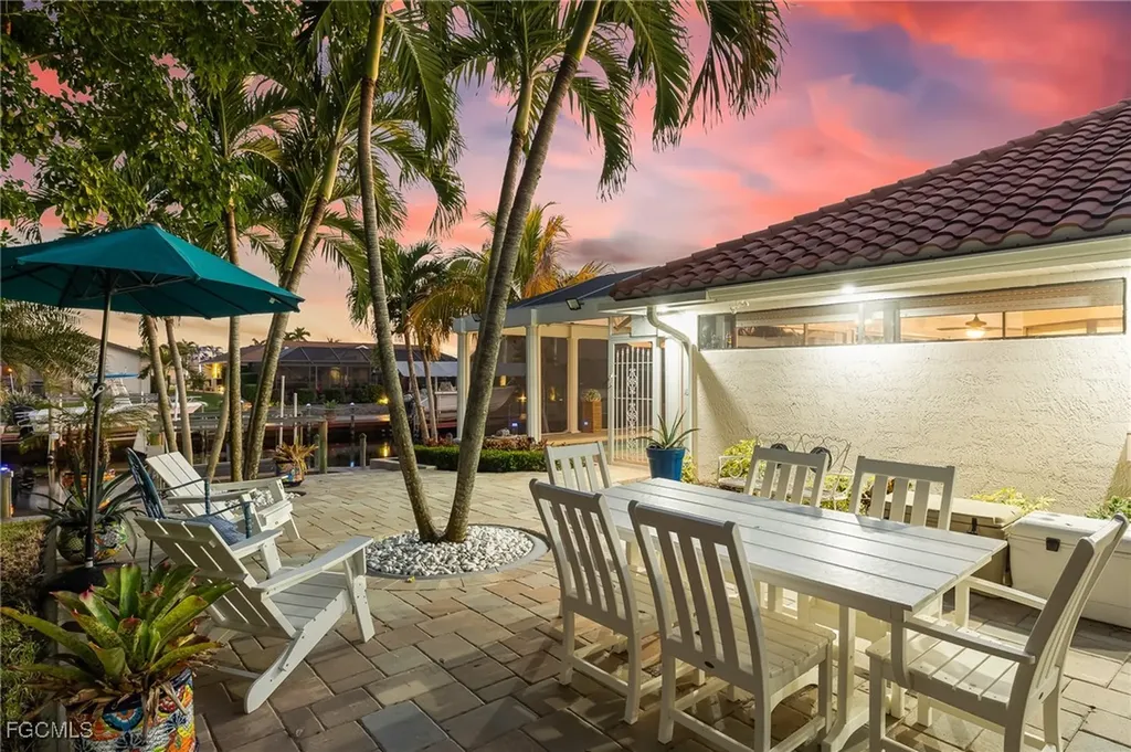 2318 SE 27th Street Cape Coral FL 33904