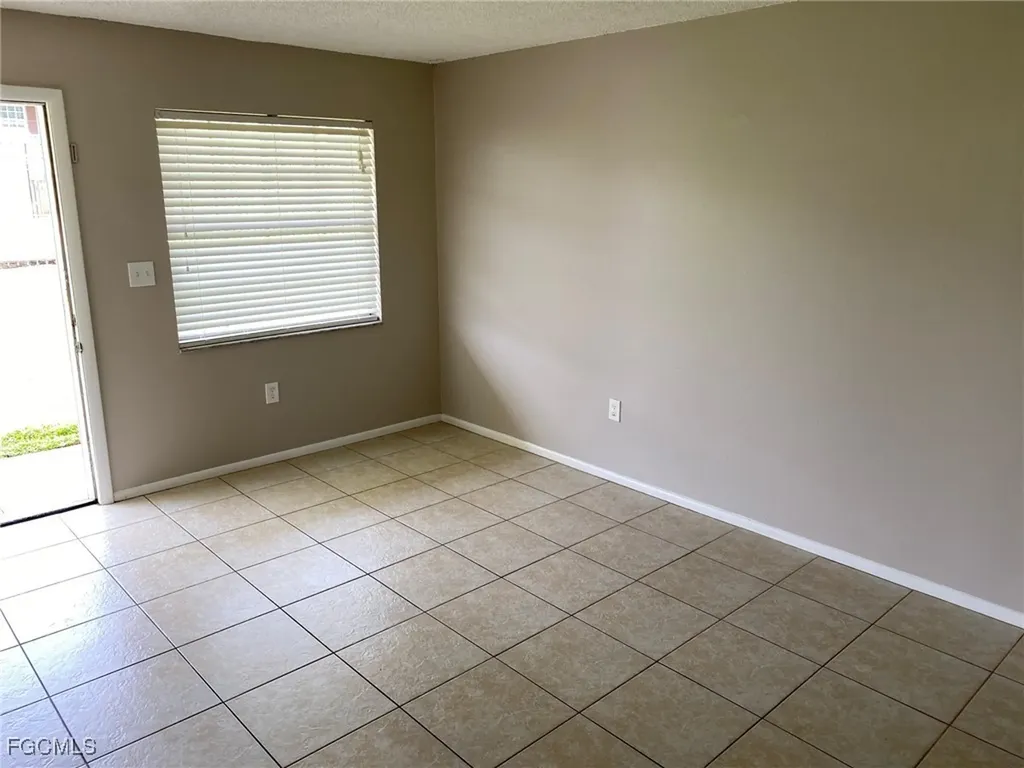 3325 Airport Road N Naples FL 34105