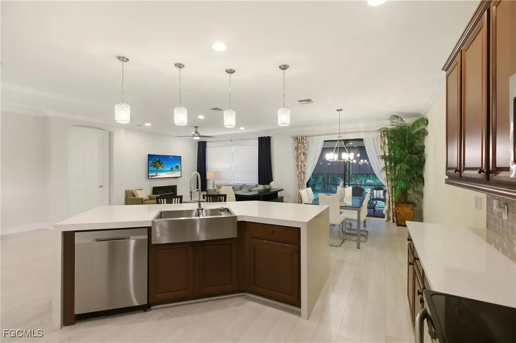 7866 Bucks Run Drive Naples FL 34120