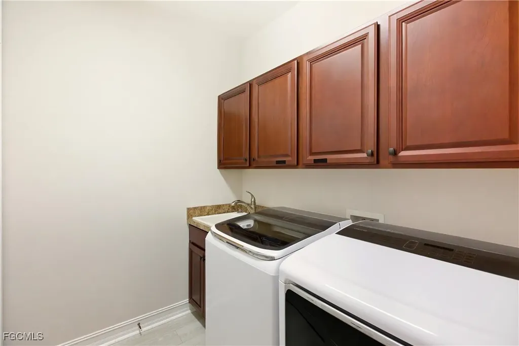 7866 Bucks Run Drive Naples FL 34120