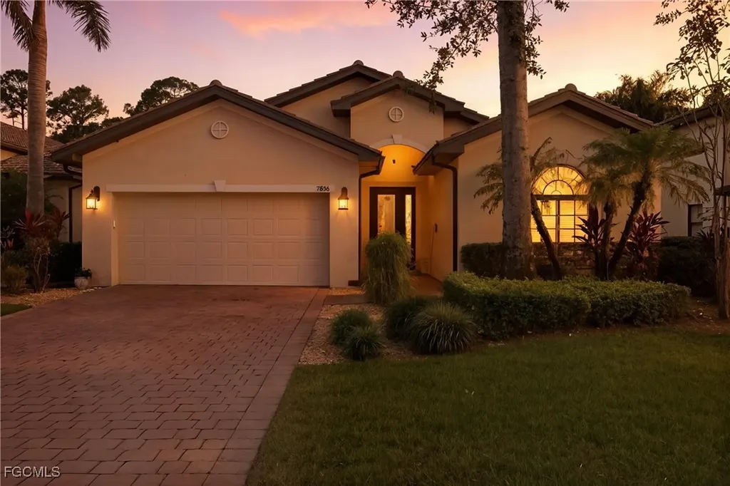 7866 Bucks Run Drive Naples FL 34120