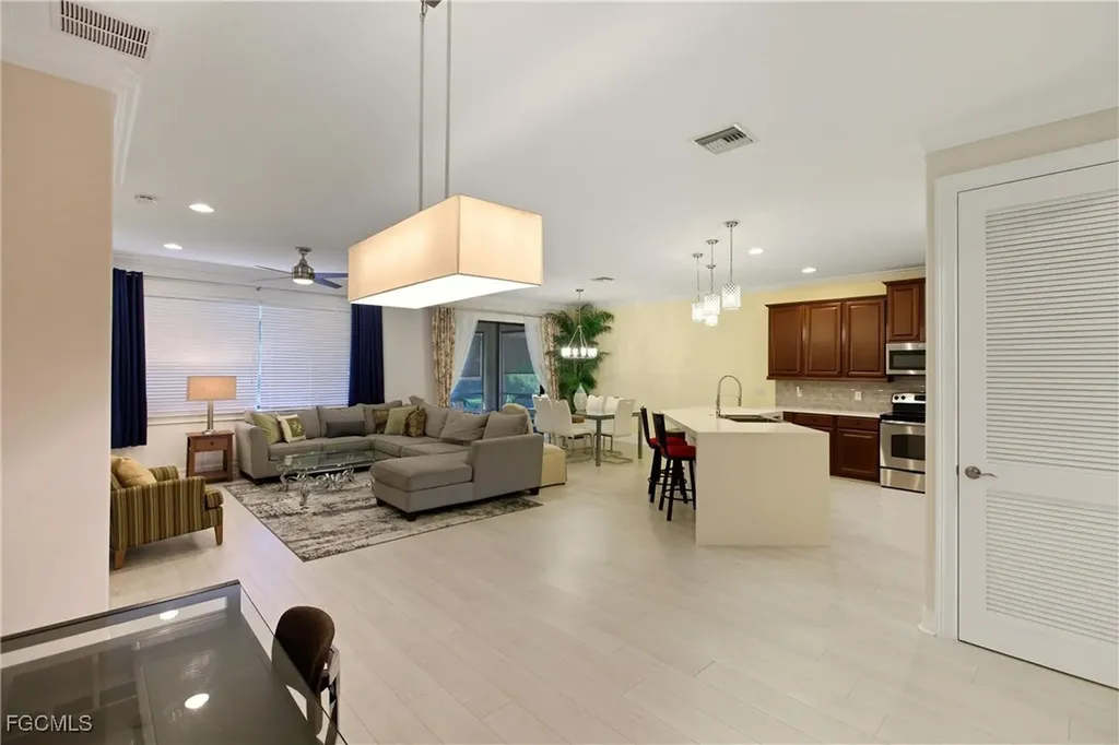 7866 Bucks Run Drive Naples FL 34120