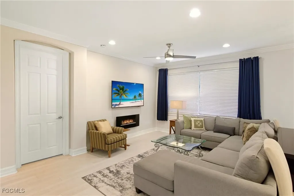 7866 Bucks Run Drive Naples FL 34120