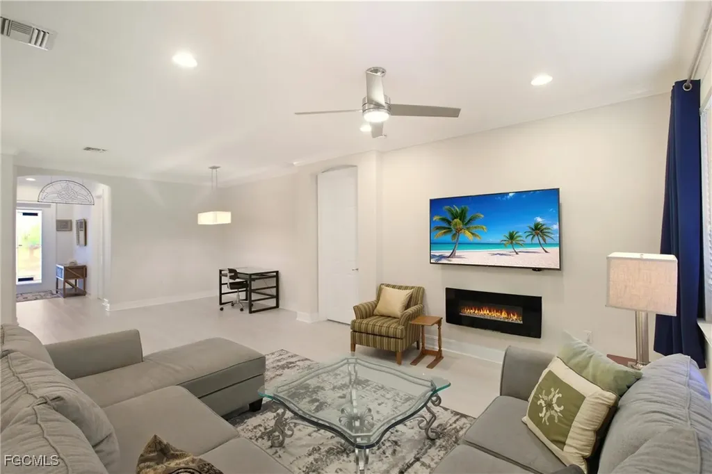 7866 Bucks Run Drive Naples FL 34120