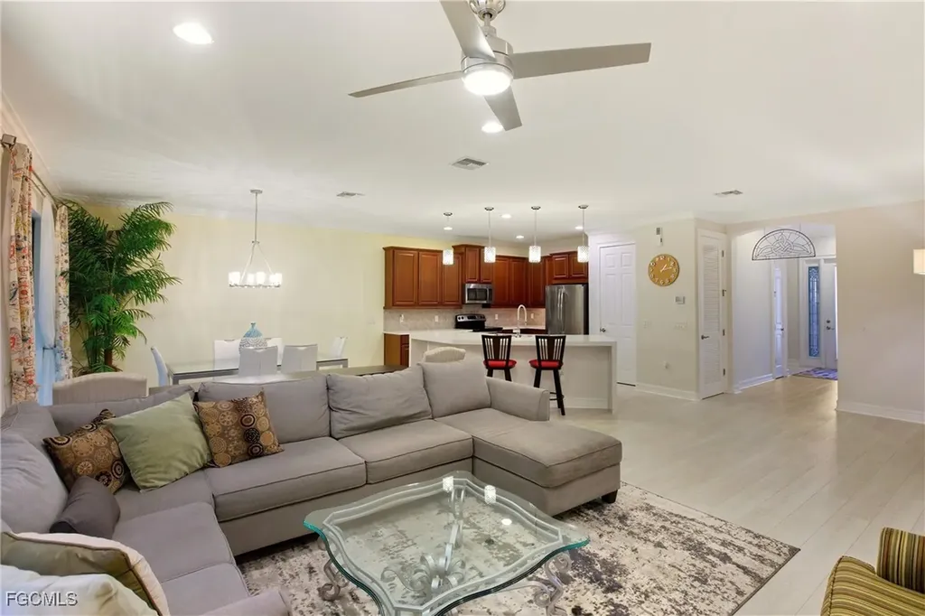 7866 Bucks Run Drive Naples FL 34120
