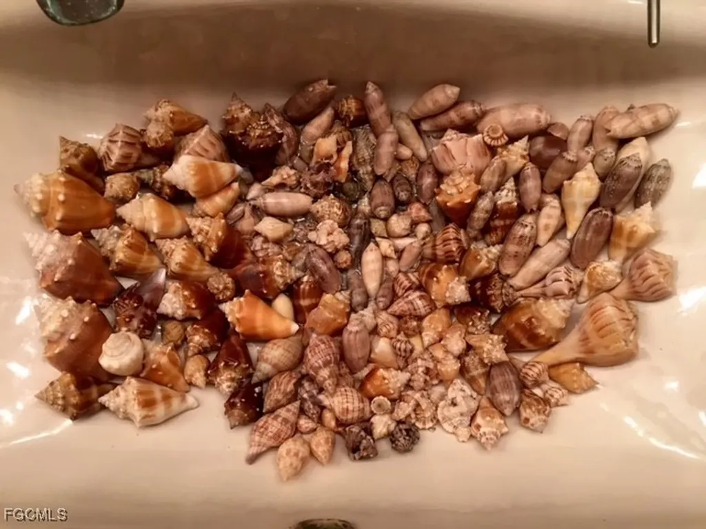 845 E Gulf Drive Sanibel FL 33957