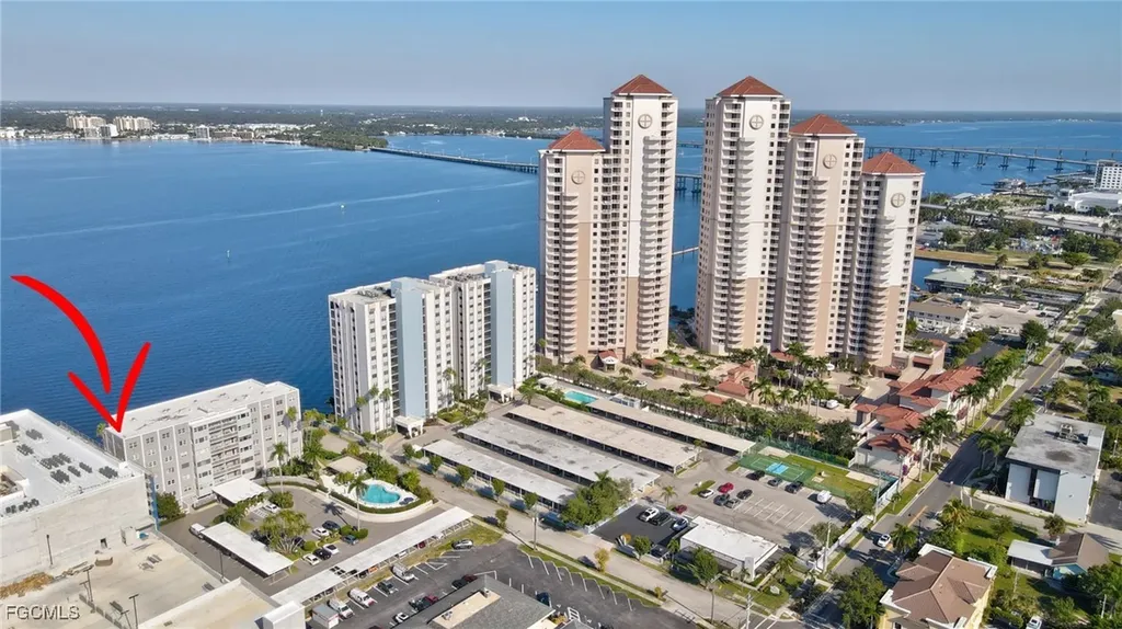 1900 Clifford Street Fort Myers FL 33901
