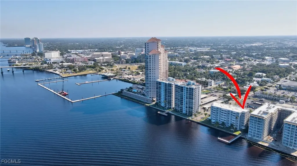 1900 Clifford Street Fort Myers FL 33901