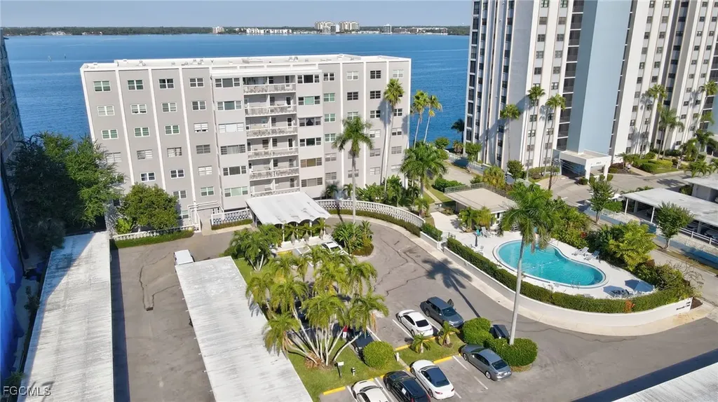 1900 Clifford Street Fort Myers FL 33901