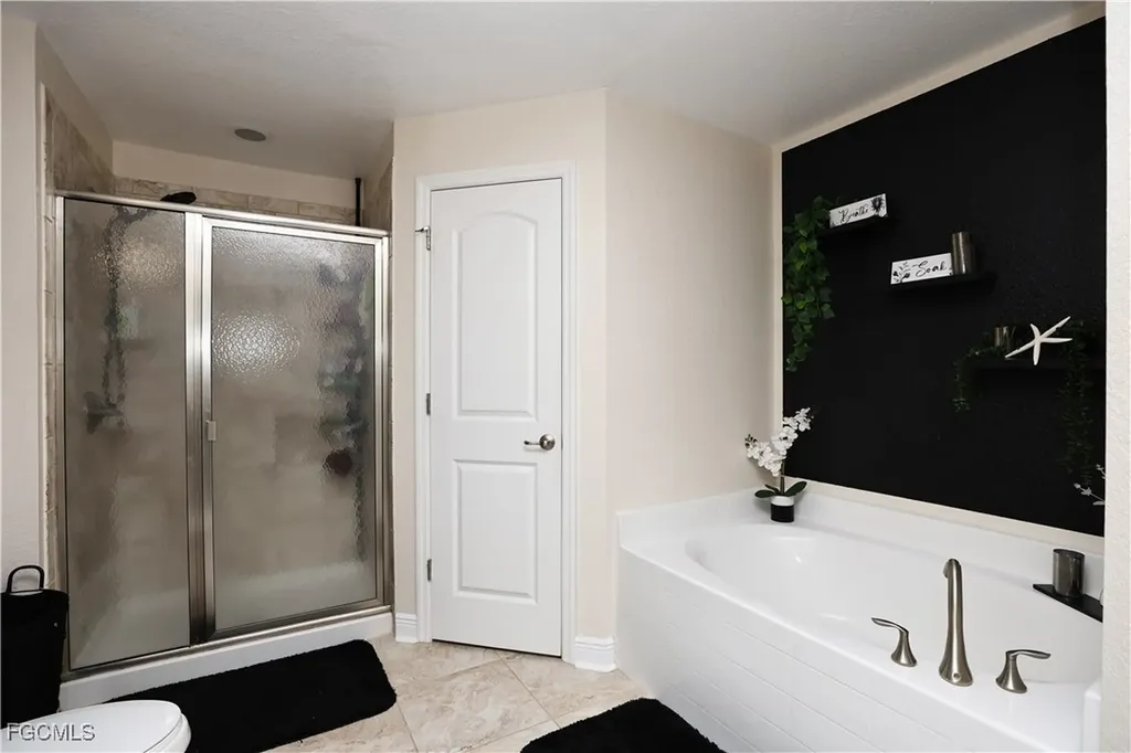 522 NW 21st Street Cape Coral FL 33993