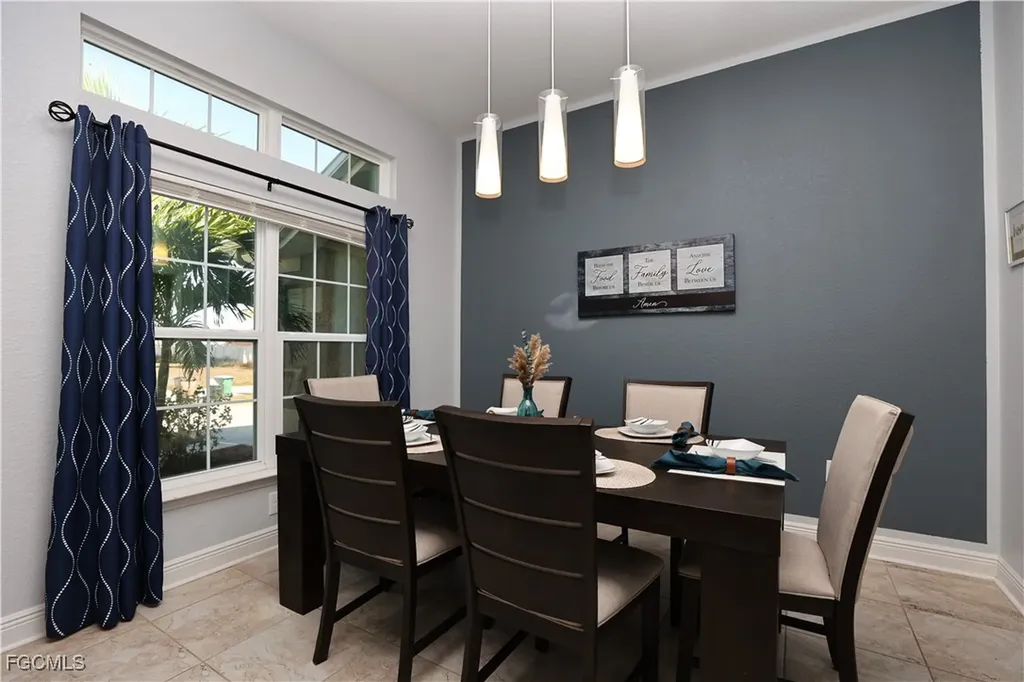 522 NW 21st Street Cape Coral FL 33993
