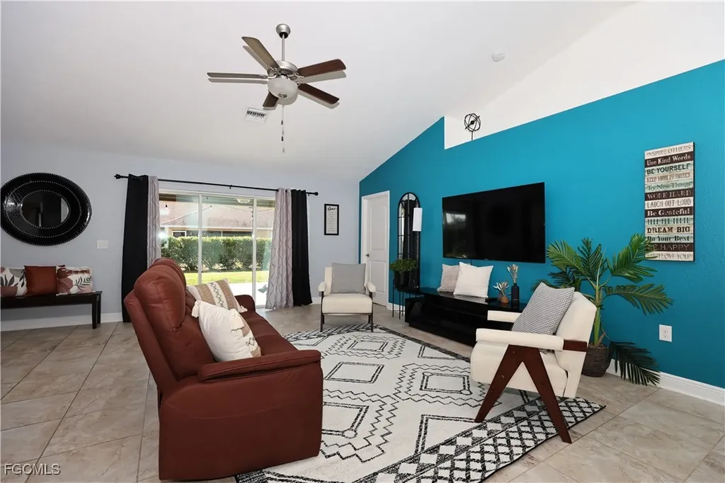 522 NW 21st Street Cape Coral FL 33993