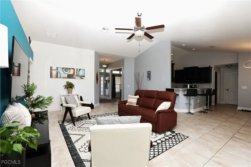522 NW 21st Street Cape Coral FL 33993