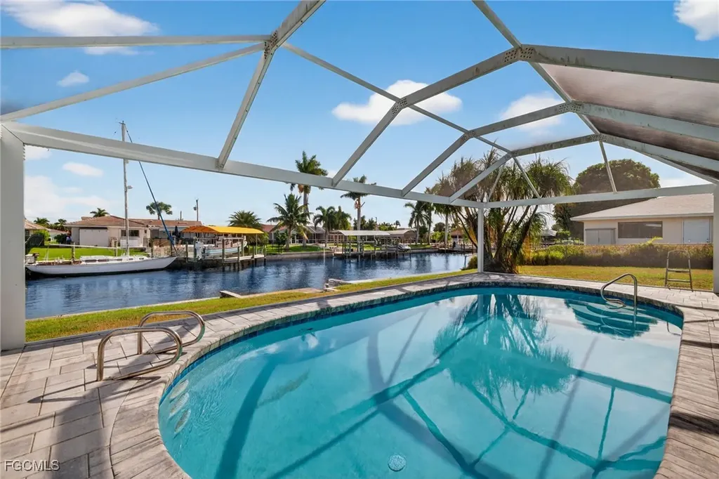 3113 SE 19th Avenue Cape Coral FL 33904