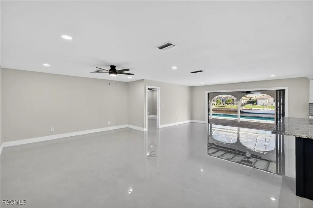 3113 SE 19th Avenue Cape Coral FL 33904