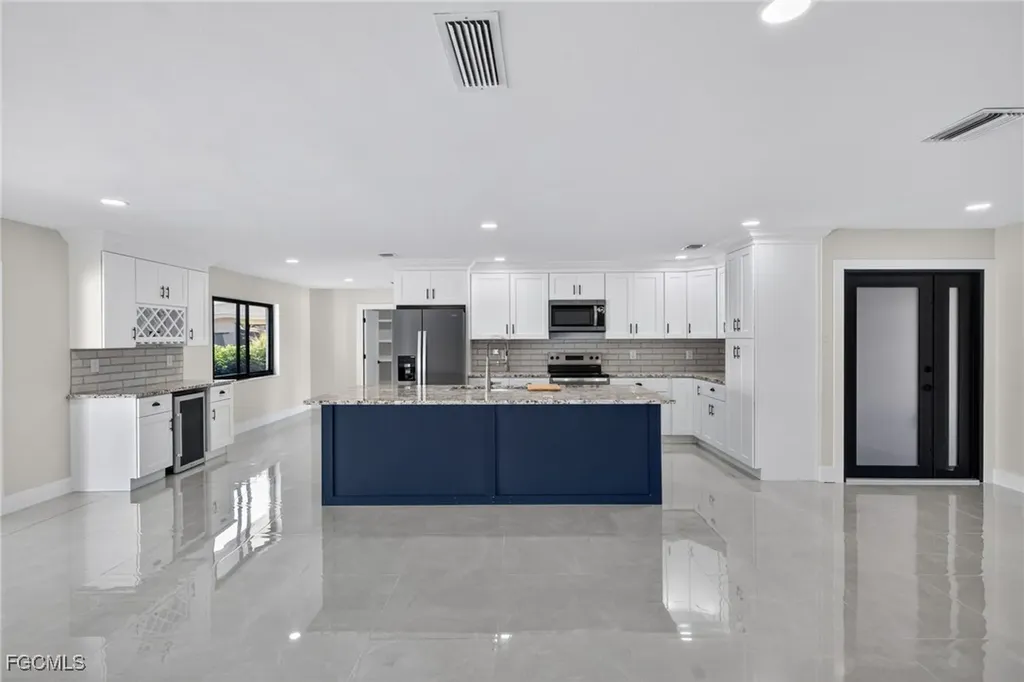 3113 SE 19th Avenue Cape Coral FL 33904