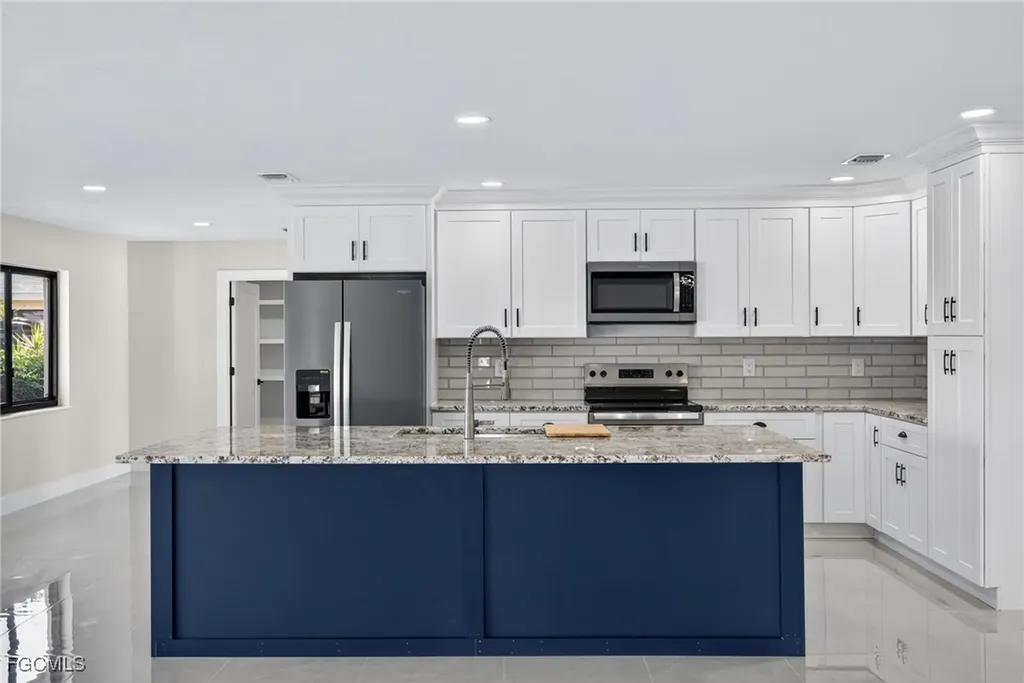 3113 SE 19th Avenue Cape Coral FL 33904