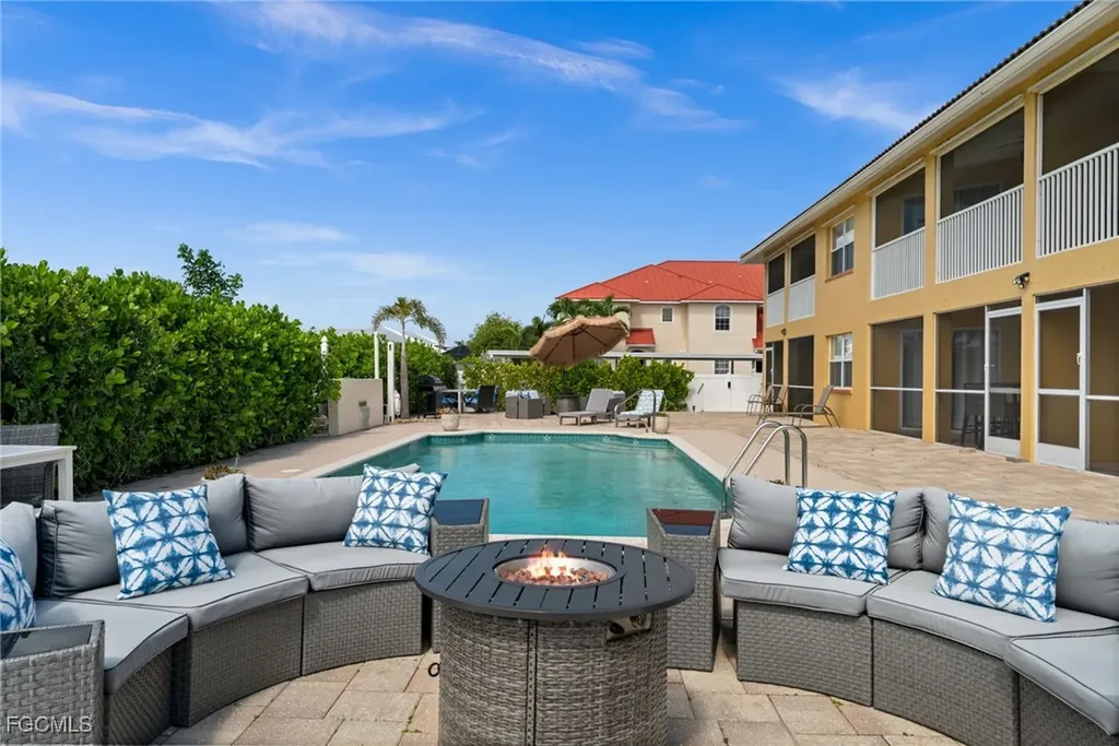 5420 Chiquita Boulevard S Cape Coral FL 33914