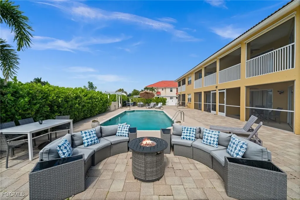 5420 Chiquita Boulevard S Cape Coral FL 33914
