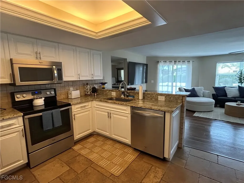 5420 Chiquita Boulevard S Cape Coral FL 33914