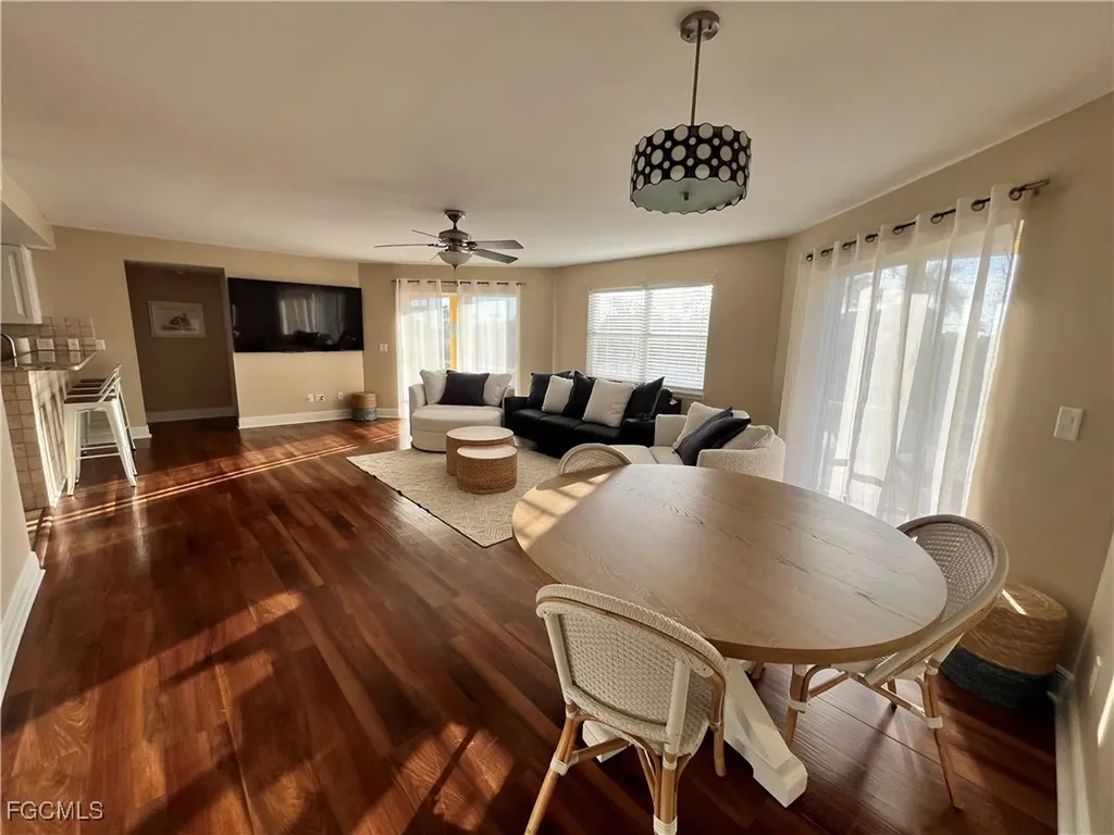 5420 Chiquita Boulevard S Cape Coral FL 33914