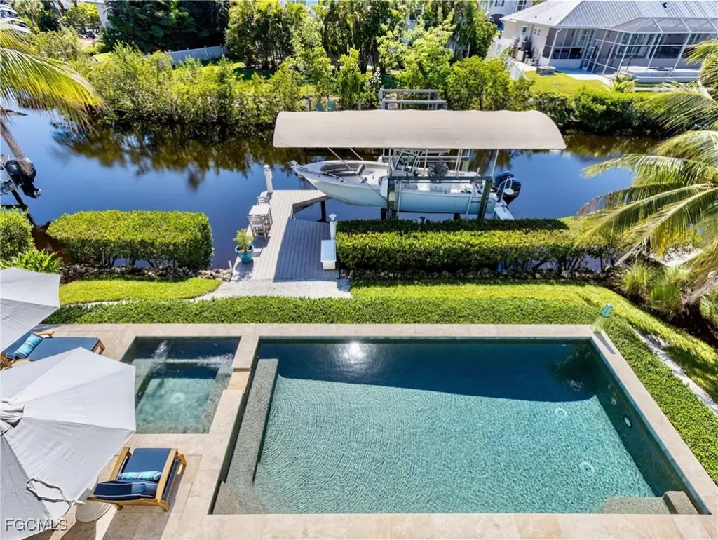 6255 Cocos Drive Fort Myers FL 33908