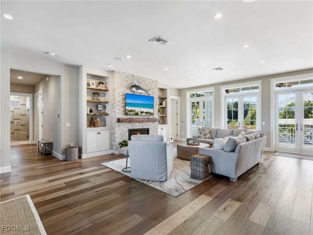 6255 Cocos Drive Fort Myers FL 33908