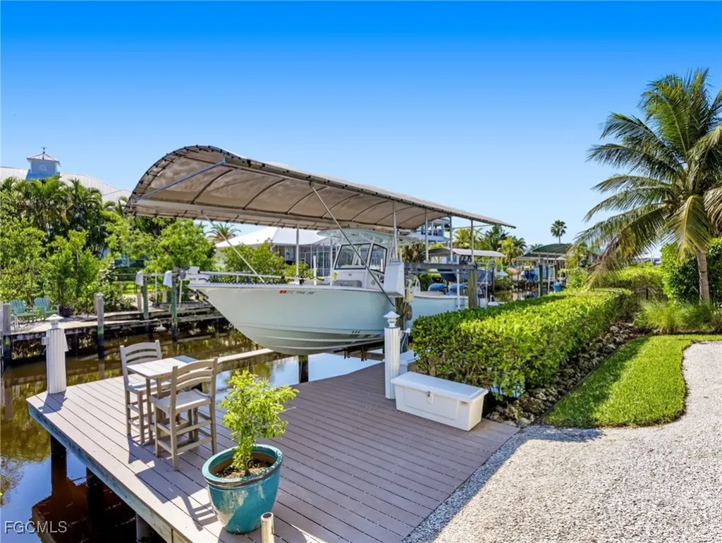 6255 Cocos Drive Fort Myers FL 33908