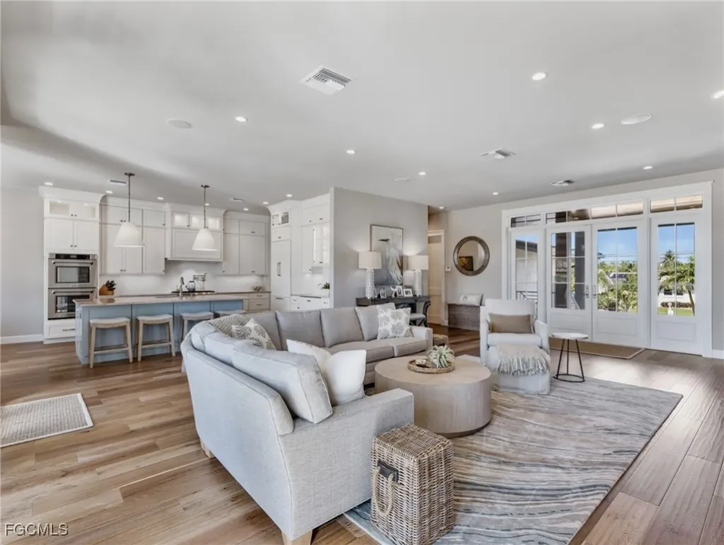 6255 Cocos Drive Fort Myers FL 33908