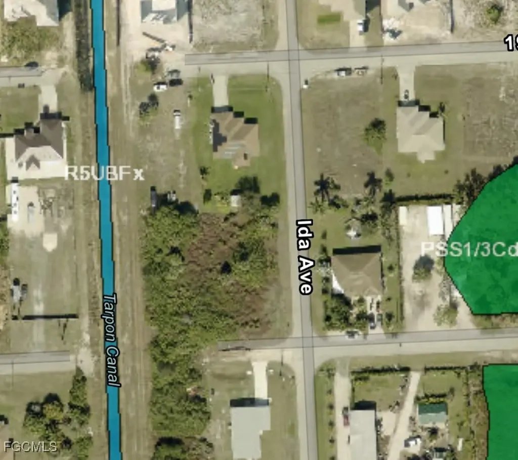 2822 20th Street SW Lehigh Acres FL 33976