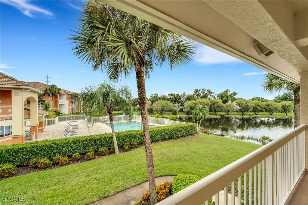 6450 Aragon Way Fort Myers FL 33966