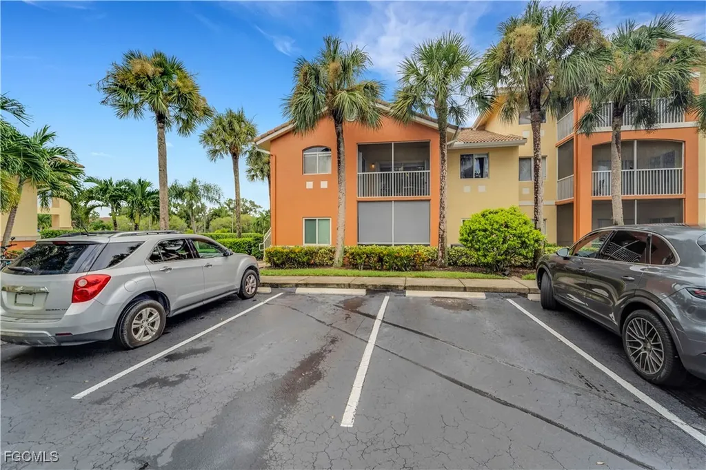 6450 Aragon Way Fort Myers FL 33966