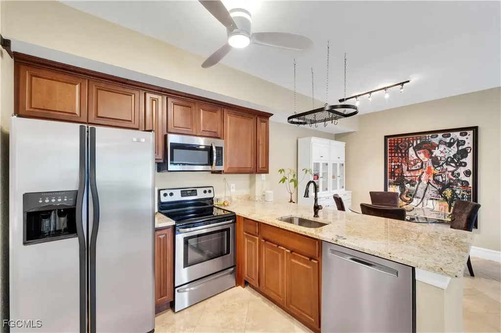 6450 Aragon Way Fort Myers FL 33966
