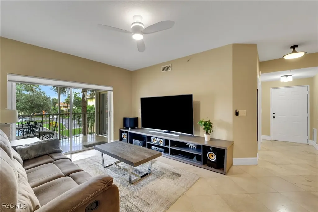 6450 Aragon Way Fort Myers FL 33966