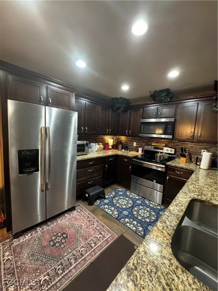 711 Orchard Park Drive Clewiston FL 33440