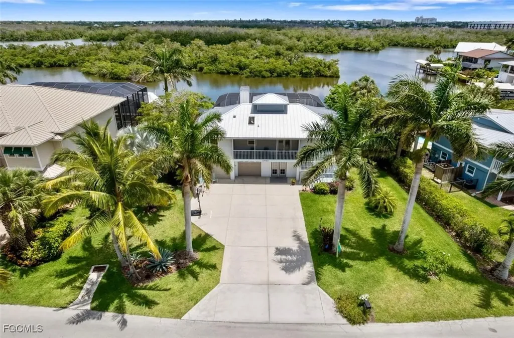 27781 Kings Kew Bonita Springs FL 34134